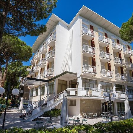 Hotel Happy Milano Marittima Luaran gambar