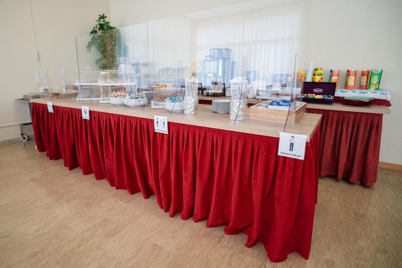 Hotel Happy Milano Marittima Luaran gambar