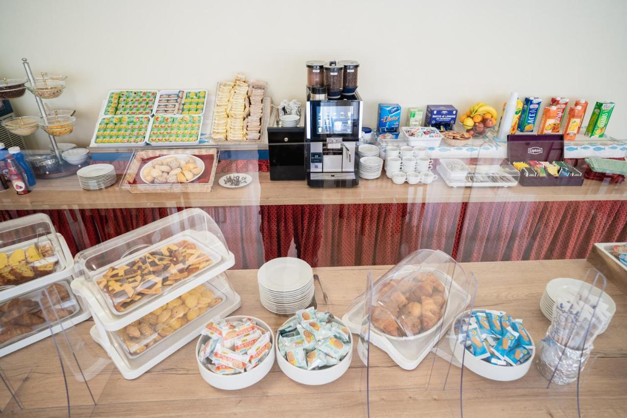 Hotel Happy Milano Marittima Luaran gambar